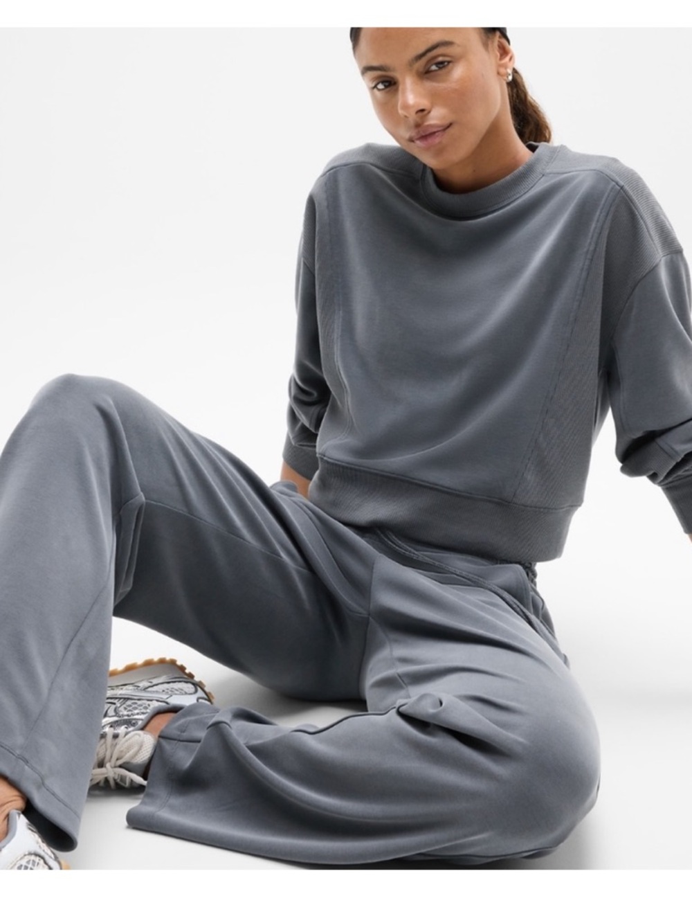 ATHLETA Seasoft Mid Rise Straight Pant Sweatpant in Slate. NWT. Sz  XS